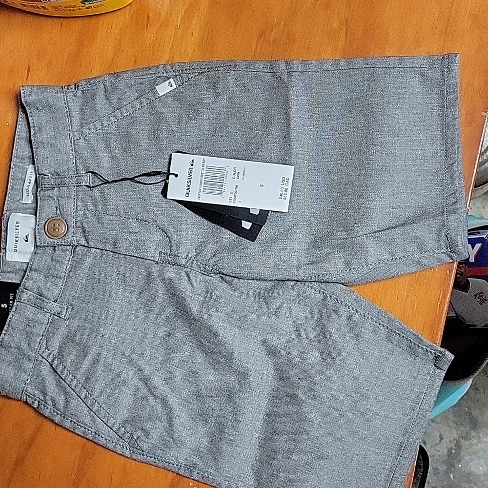 Boys Quiksilver Shorts BMWT